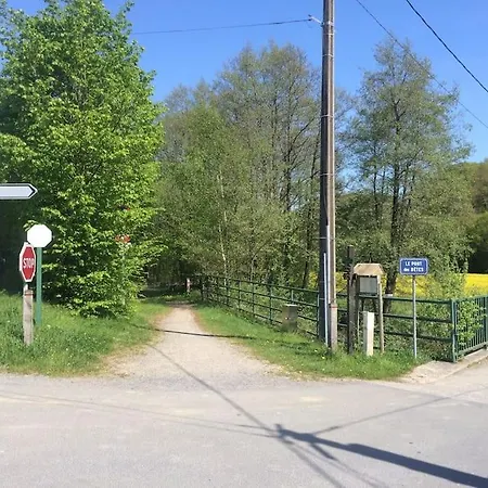 Maison Au Coeur Du Parc Naturel De L'avesnois 別荘 *